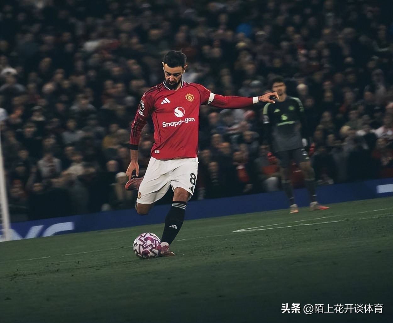 包含欧联今晚再迎强敌，曼联止住颓势，主帅态度：气氛紧张，赛程密集仍需轮换的词条-英雄联盟投注